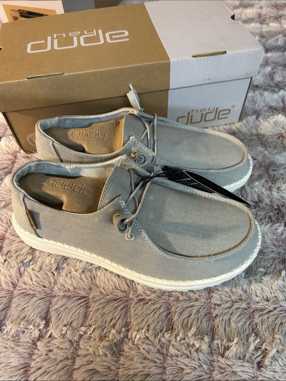 Hey Dude Women’s Wendy Slip-On Loafers in Light Gray size 6